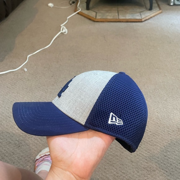 LA Dodgers hat - Picture 4 of 6